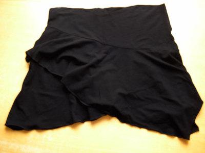 Foto bershka falda asimética negra / bershka asymmetric black skirt foto 243702