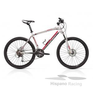Foto Bicicleta conor 8500 26 blanco-rojo montaje acera alivio foto 781025
