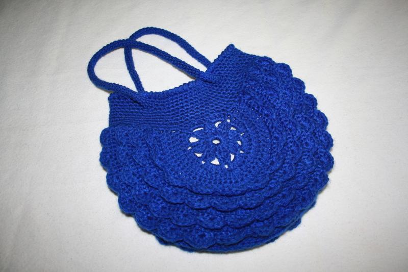 Foto bolso a ganchillo azul