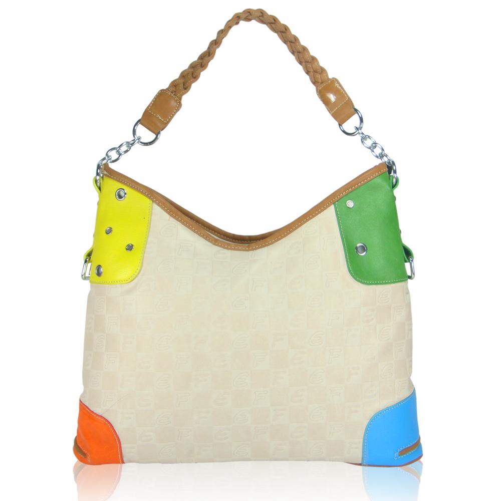 Foto Bolso letras color hielo