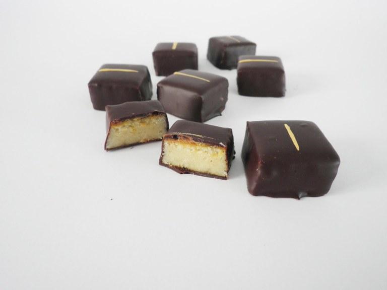 Foto Bombones de crema catalana foto 596048