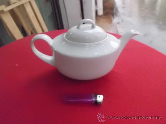 Foto bonita tetera alemana de porcelana blanca marca schumann foto 195694