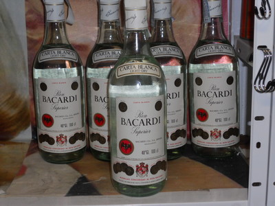Foto botella antigua ron superior bacardi carta blanca light-dry 40º 100 cl. de 1980 foto 268247
