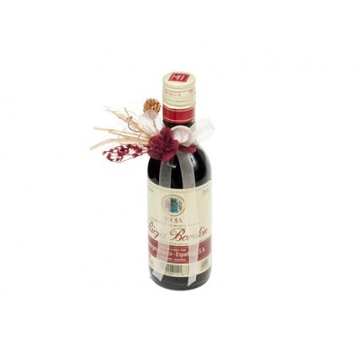 Foto Botella de vino rioja bordón encintada con flor foto 185409