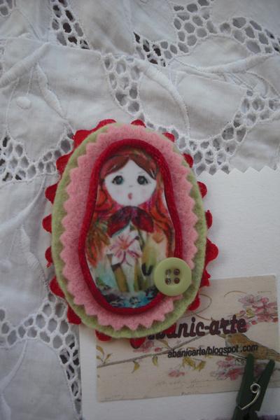 Foto broche de fieltro MATRIOSHKA, envio GRATIS
