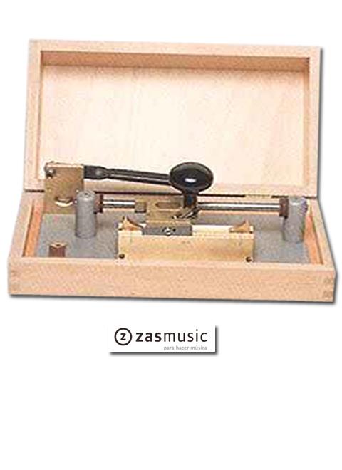 Foto caja de madera para la máquina gubiadora de fagot. rieger