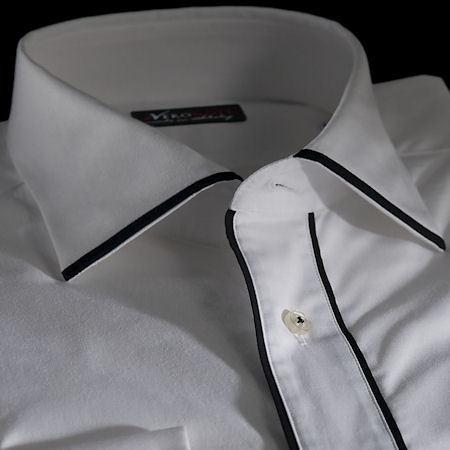 Foto Camisa color liso blanco tejido elástico sarga, cuello estilo semifrancés, puño recto foto 447102