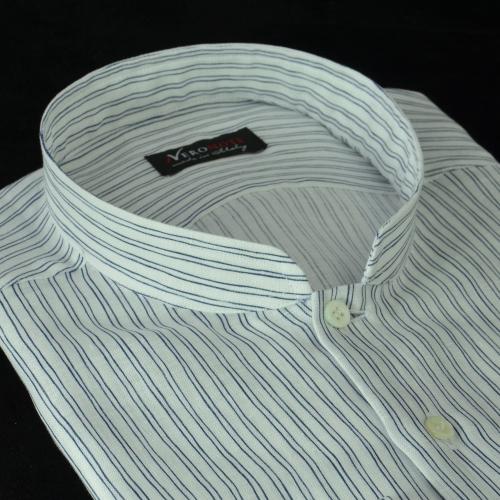 Foto Camisa rayas azul marino lino texturizado linos italianos, cuello estilo cuello mao abierto, puño doble botón foto 447114