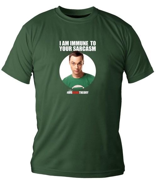 Foto Camiseta de Big Bang: Sheldon I Am Immune Verde talla S foto 872895