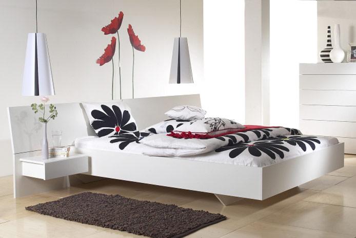 Foto Conjunto dormitorio: cama con 2 mesillas