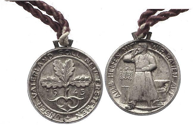 Foto Deutschland nach dem Krieg Tragbare versilberte Zinkgussmedaille 1945 foto 871580