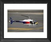 Foto Enmarca 51x41cm imprimir of Bell 206 Jetranger teniendo-fuera de...