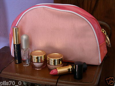 Foto Estèe Lauder Neceser Rosa Con 5 Productos:ideal Bolso O Viaje:27.99€ foto 288412