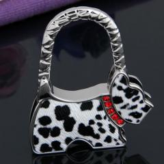 Foto gancho colgante metal circonita forma perro dalmatians bolsa foto 848272