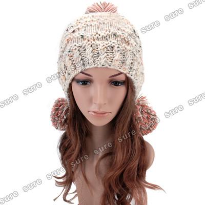 Foto Gorro De Punto Hilo Con 3 Pompon Grande Proteger Las Orejas Color Beis foto 231508