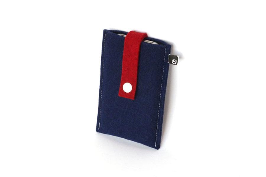 Foto iPhone case: Navy and red wool felt - 3 / 3G / 4 / 4S foto 82171