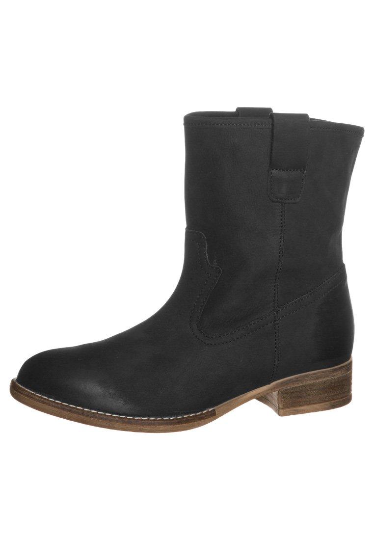 Foto KIOMI THE CASUAL URBAN BOOTIE Botines negro foto 869411