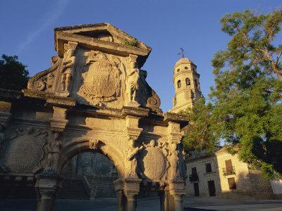 Foto Lámina fotográfica 16th Century Ornamental Fountain in the Plaza Santa Maria at Sunrise, Baeza, Jaen, Andalucia, Spain de Tomlinson Ruth, 61x46 in. foto 628368