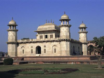Foto Lámina fotográfica Itimad-Ud-Daulah's Tomb Built by Nur Jehan Wife of Jehangir 1622 AD, Agra, Uttar Pradesh, India de Robert Harding, 61x46 in. foto 678000