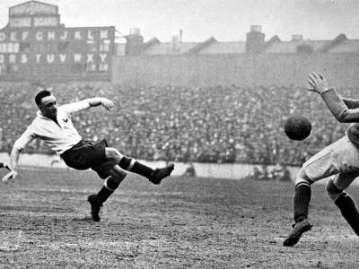 Foto Lámina fotográfica Tottenham Hotspur Vs. West Bromwich Albion, 1931, 61x46 in. foto 775091
