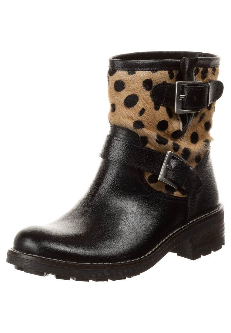 Foto Les Petites Parisiennes ASHLEY Botines camperos negro foto 477985