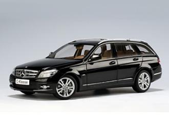 Foto Mercedes-Benz C Class Avantgarde T-Model Diecast Model Car