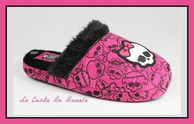 Foto Monster High Zapatillas De Estar Por Casa Rosa Con Calavera / Pink Sleeper foto 416668