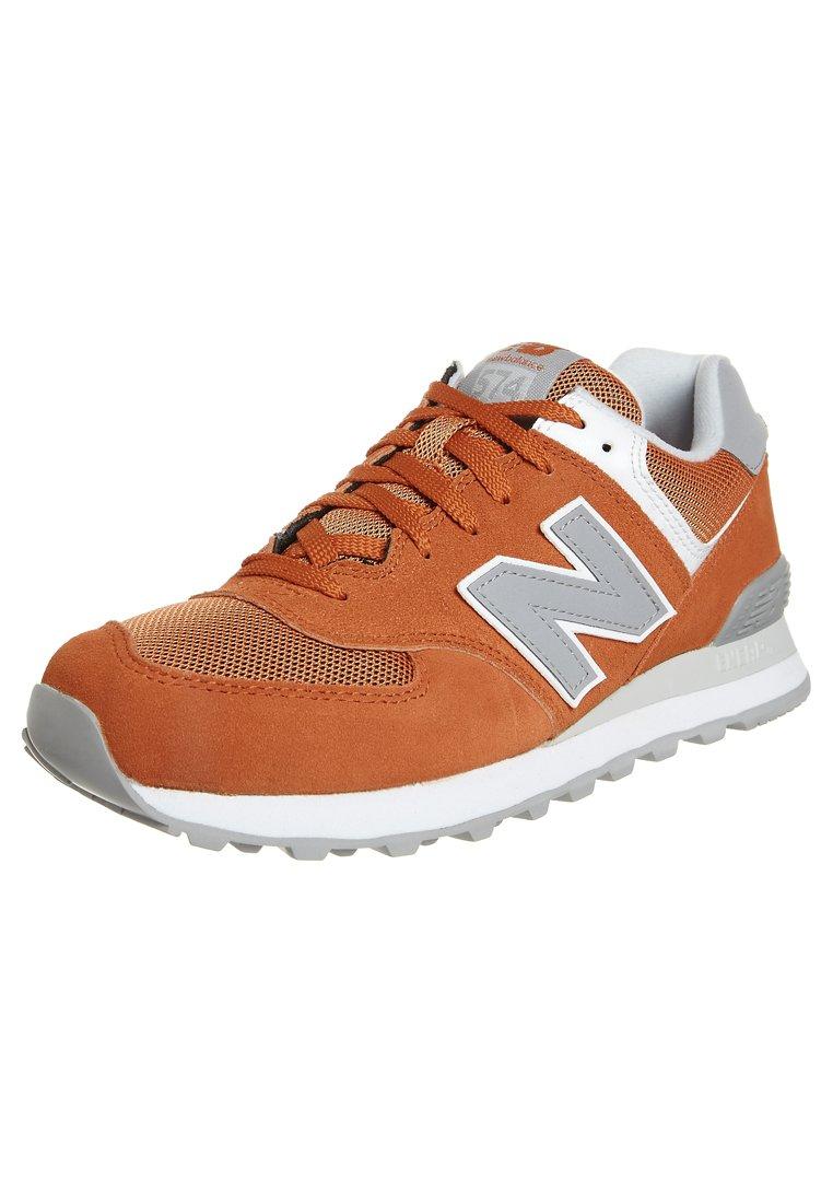 Foto New Balance 574 Classicss Zapatillas Naranja 45 foto 242394