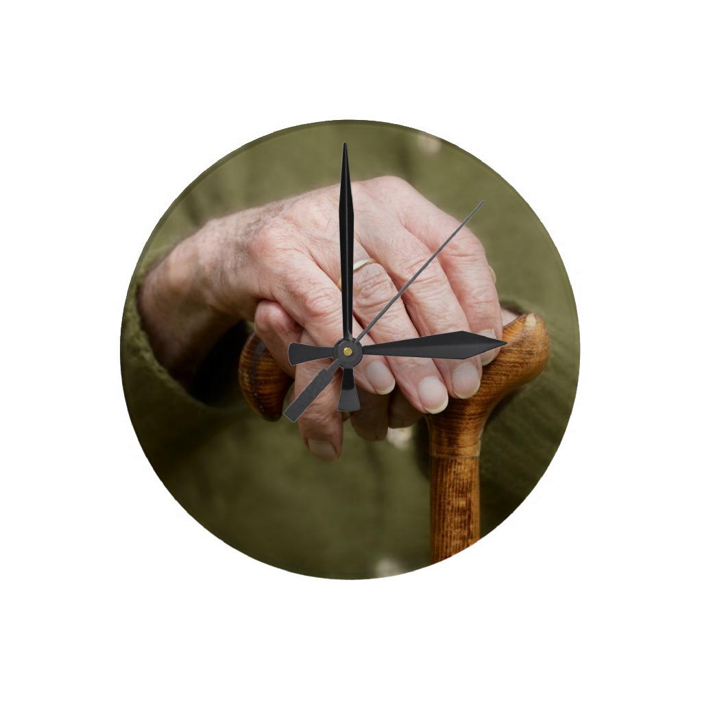 Foto old hands of a on seniores lean walking bordas Relojes foto 781634