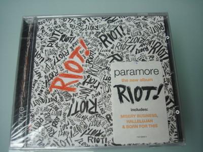 Foto Paramore-riot      (cd Nuevo) foto 254815