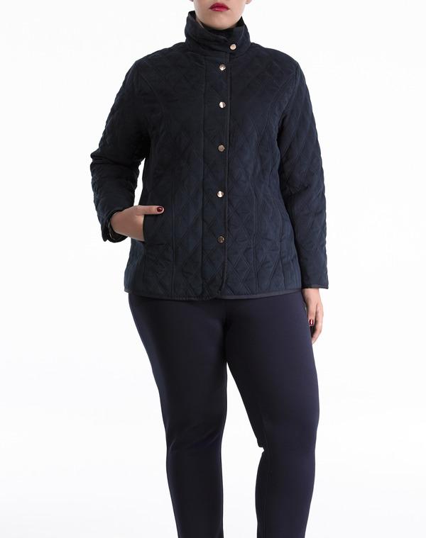 Foto Parka de mujer Talla y Moda foto 877927