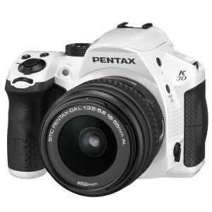Foto Pentax k-30 blanco + objetivo dal 18-55 mm foto 266309