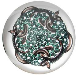 Foto Pisapapeles de cristal fino en una caja de regalo - Escher Snakes