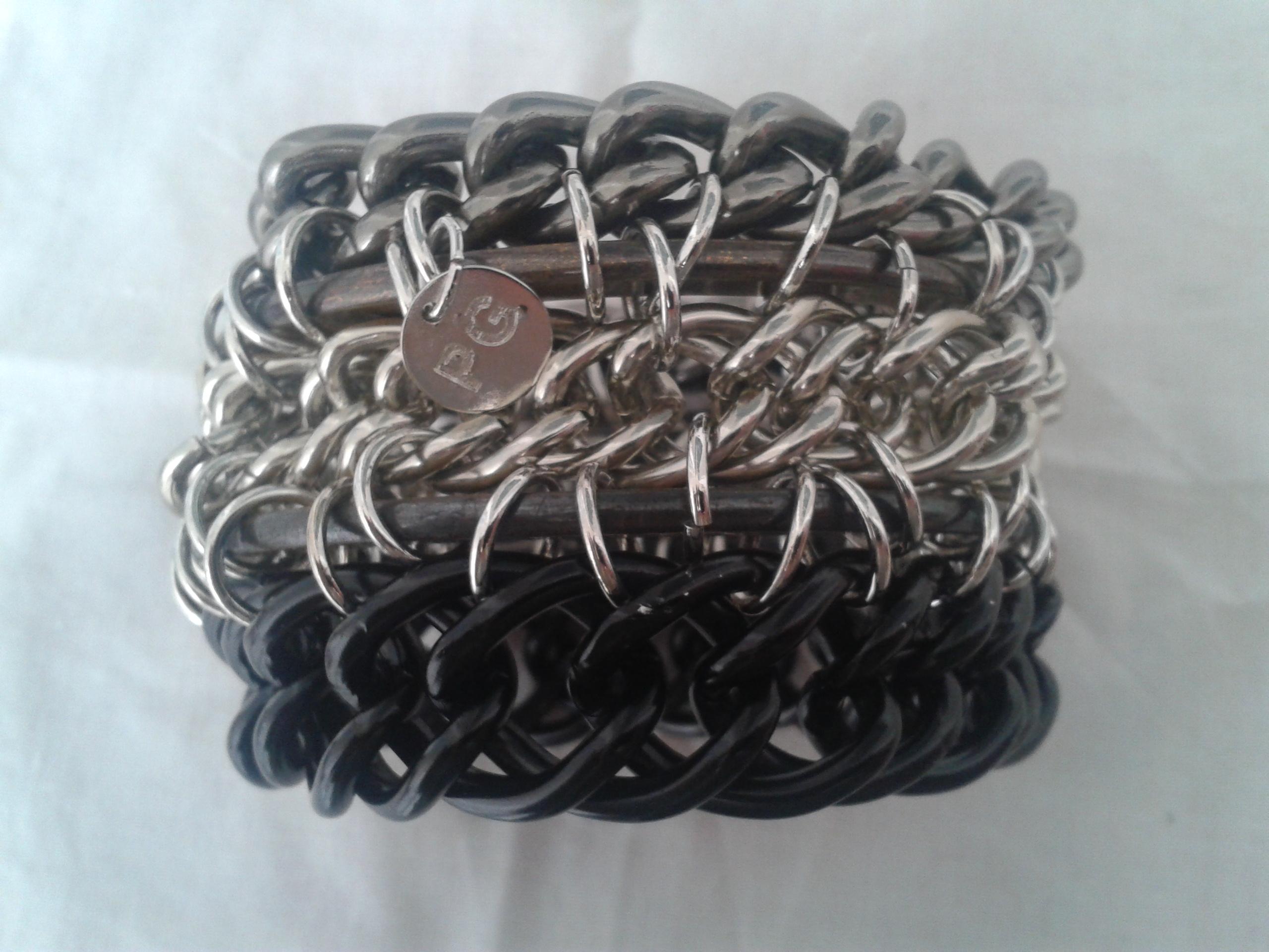 Foto Pulsera metálica Purificación García