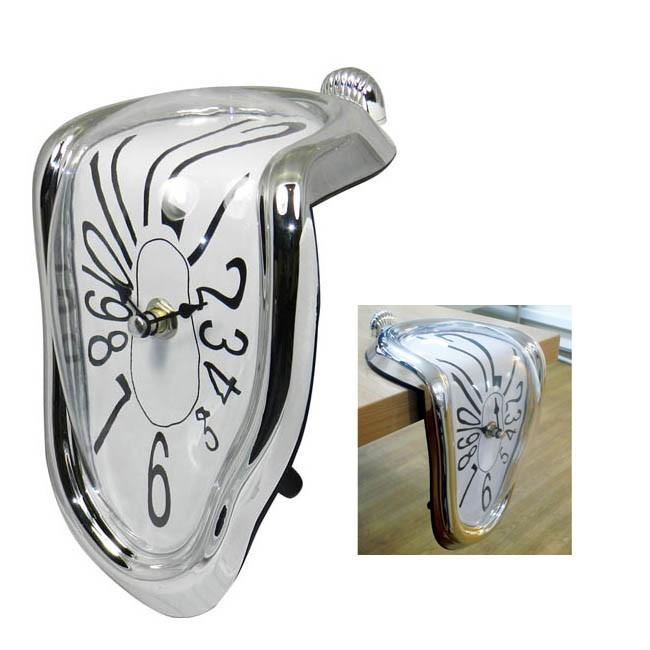 Foto Reloj blando, estilo Dalí foto 205789