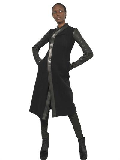 Foto rick owens abrigo de lana y borde de piel