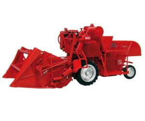 Foto réplica cosechadora massey ferguson 830