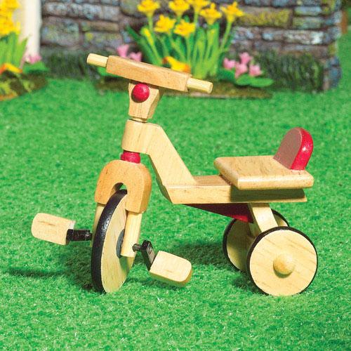 Foto Triciclo de madera - miniaturas - casas de muñecas escala 1:12 foto 369328