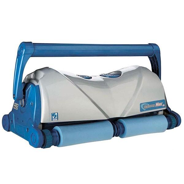 Foto Typhoon Max robot limpiafondos piscina pública