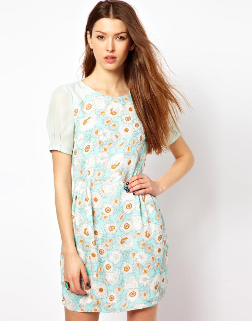 Foto Vestido floral de Max C Azul foto 481008