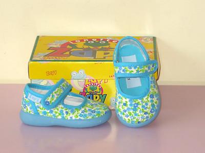 Foto Zapatilla De Lona De Niña Marca Zapy De Color Turquesa. Talla 18. foto 392945